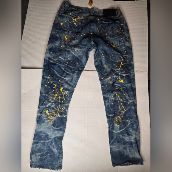 Rogue Y2K Distressed Jeans - Picture 3 of 3